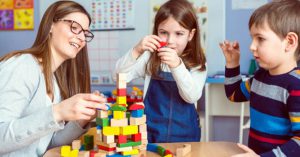 Phương Pháp Stem Cho Trẻ Mầm Non: Khơi Dậy Niềm Đam Mê Khám Phá Tri Thức - TRƯỜNG MẦM NON VOI CON