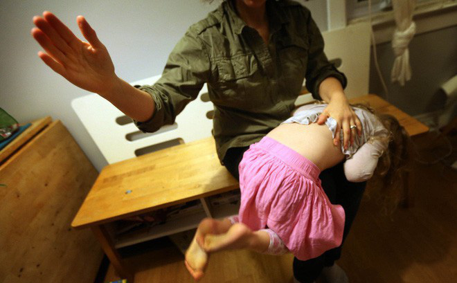 Đánh Vào Mông Con Có Thể Khiến Con Bị Tâm Thần Đánh Vào Mông Con Có Thể Khiến Con Bị Tâm Thần - TRƯỜNG MẦM NON VOI CON