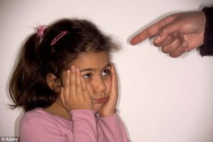 16 Dấu Hiệu Cho Thấy Cha Mẹ Đang Quá Nghiêm Khắc Với Con - TRƯỜNG MẦM NON VOI CON