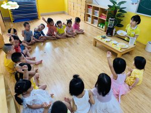 Hoạt Động Trải Nghiệm: "Làm Sữa Đậu Nành Lá Dứa" Lớp E5 - TRƯỜNG MẦM NON VOI CON