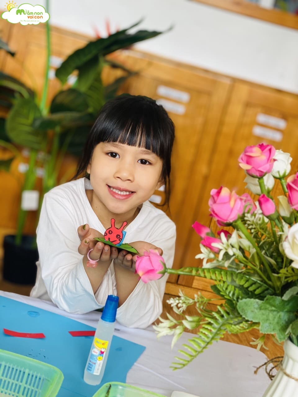 Hoạt Động Tạo Hình: Làm Con Sâu Lớp E8 - TRƯỜNG MẦM NON VOI CON