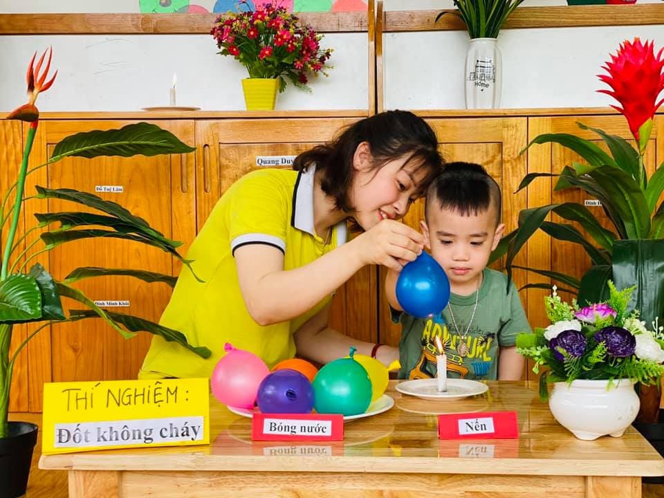 Thí Nghiệm: Bóng Bay Không Cháy Khi Đốt - TRƯỜNG MẦM NON VOI CON