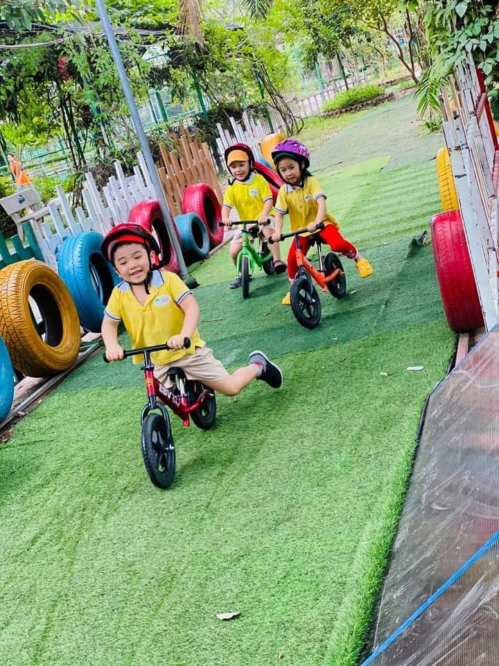 Một Ngày Trải Nghiệm Của Chúng Con Tại làng Thể Thao Erahouse - TRƯỜNG MẦM NON VOI CON