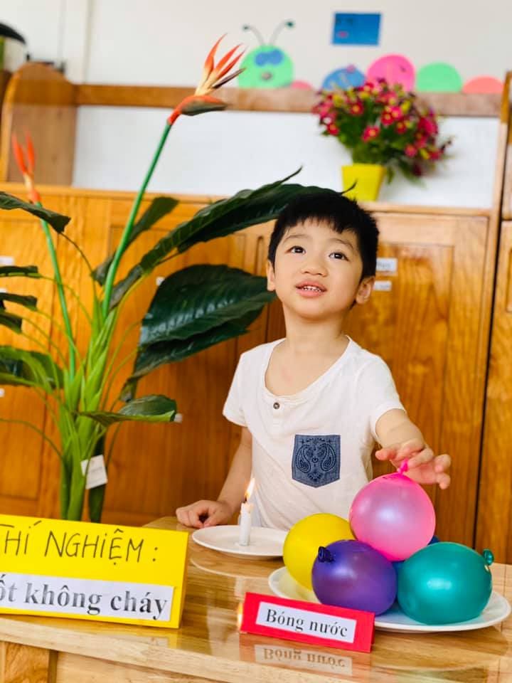 Thí Nghiệm: Bóng Bay Không Cháy Khi Đốt - TRƯỜNG MẦM NON VOI CON