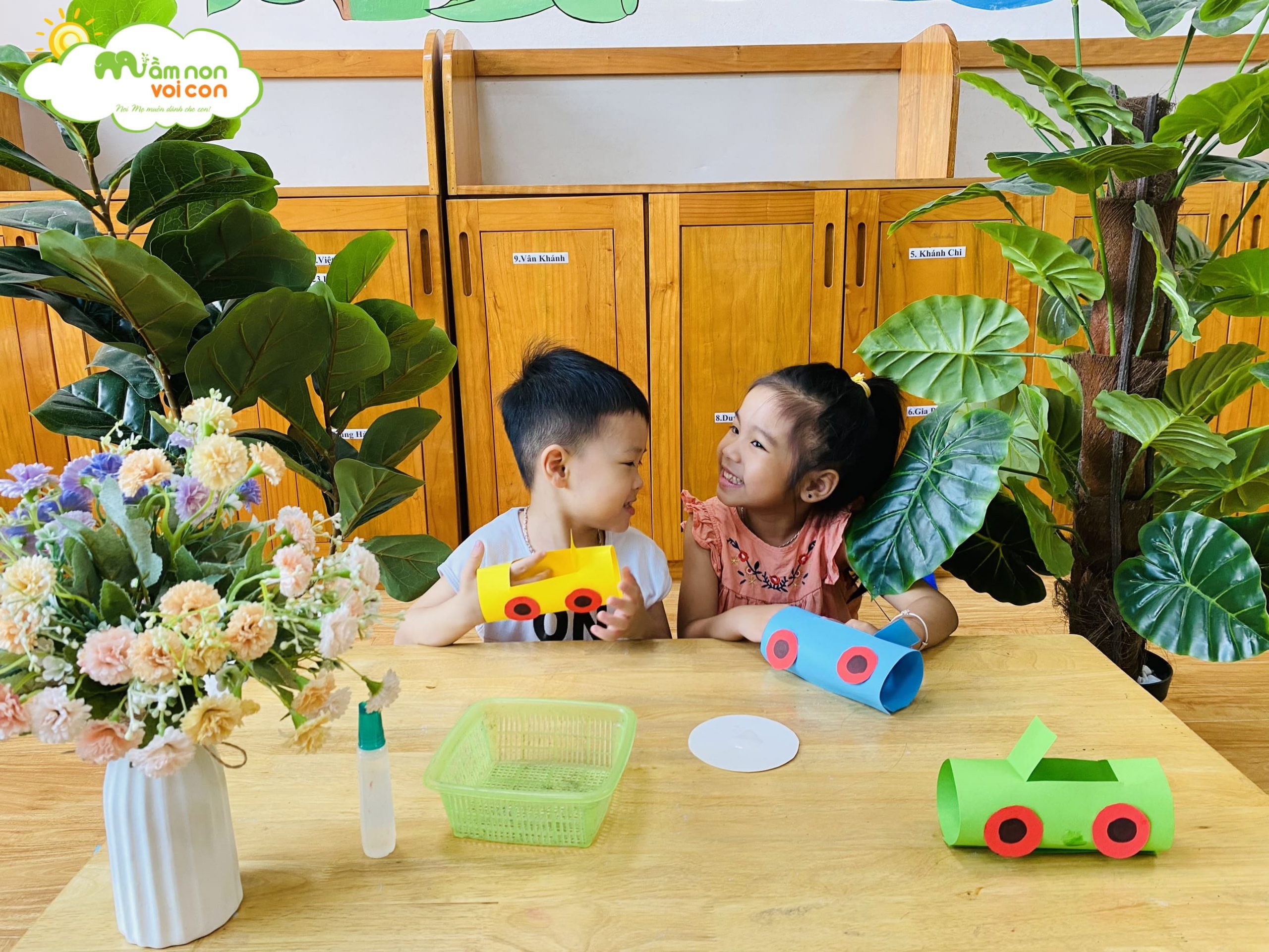 Giờ Học Bé Thiết Kế Ôtô - TRƯỜNG MẦM NON VOI CON