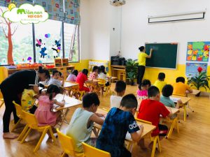 Hoạt Động Bé Tập Viết Chữ Cái Của Lớp #Mẫu_Giáo_Lớn - TRƯỜNG MẦM NON VOI CON