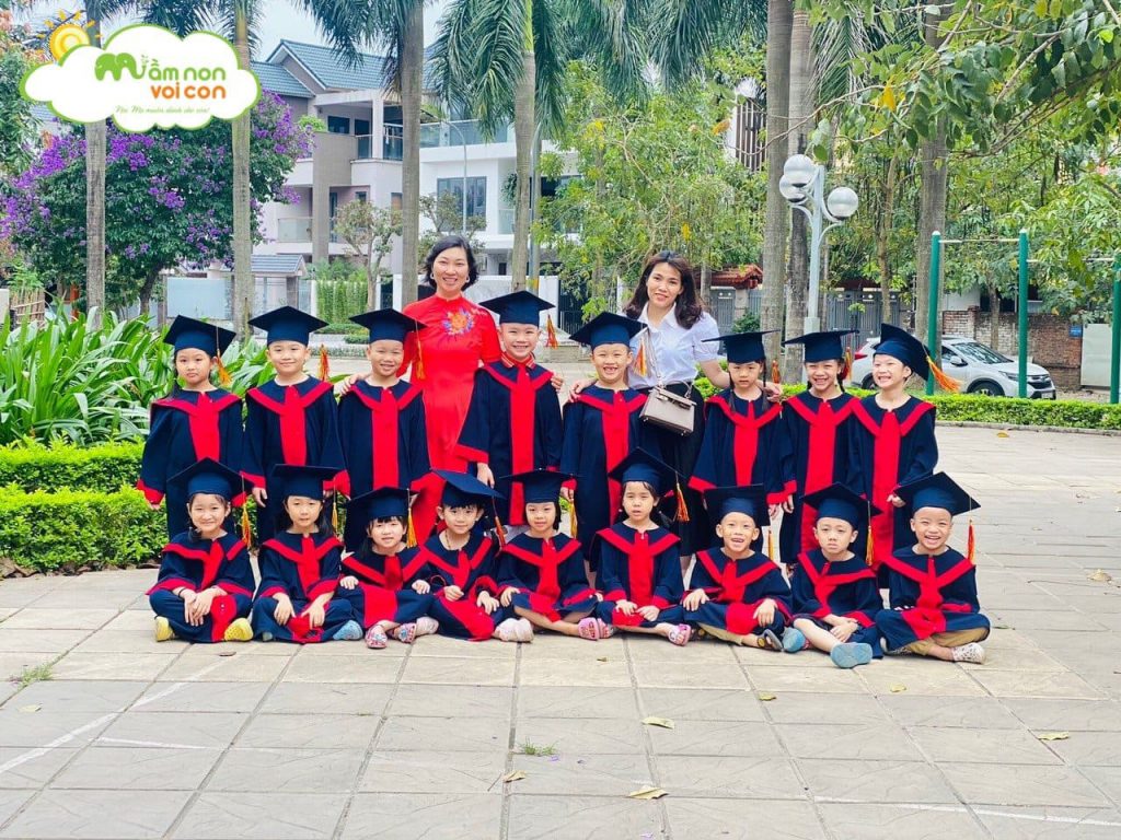 Ảnh Kỷ Yếu Kỉ Niệm Ngày Ra Trường - TRƯỜNG MẦM NON VOI CON