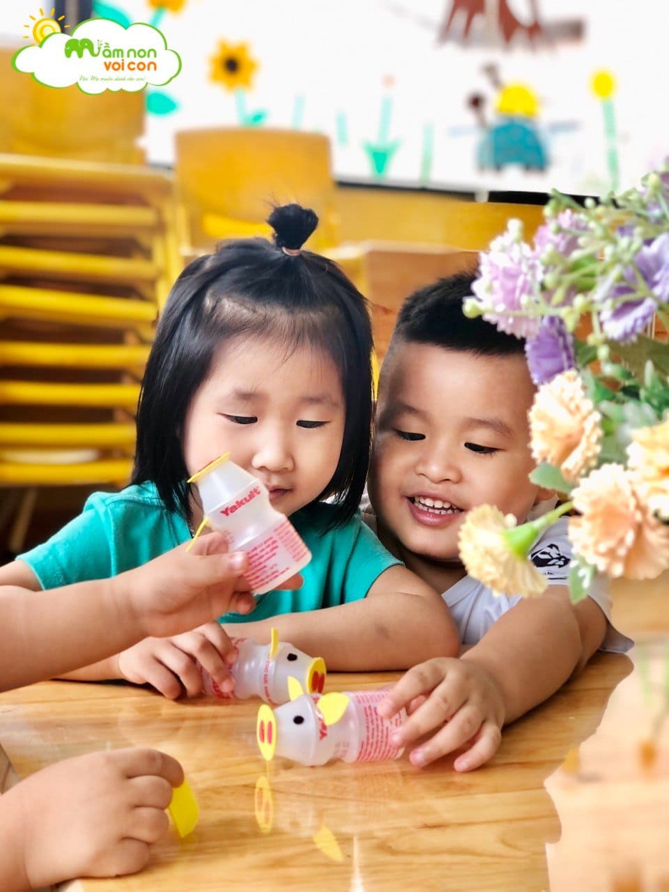 Làm Chú Lợn Con Từ Vật Liệu Tái Chế - TRƯỜNG MẦM NON VOI CON