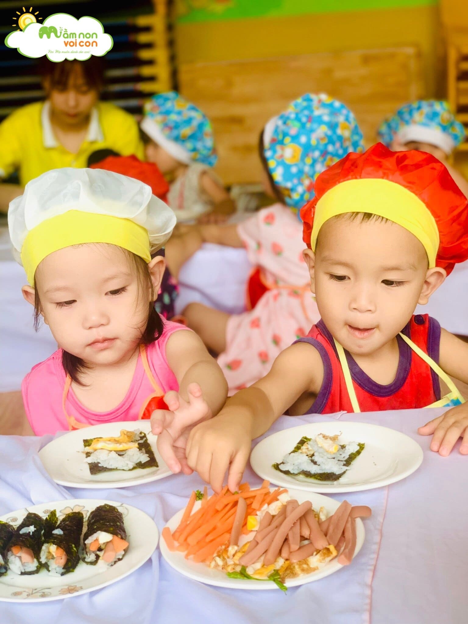 Cooking: Bé Làm Món KimBap - TRƯỜNG MẦM NON VOI CON