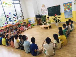 Hoạt Động Làm Đồ Chơi Từ Cốc Giấy Lớp E8 - TRƯỜNG MẦM NON VOI CON