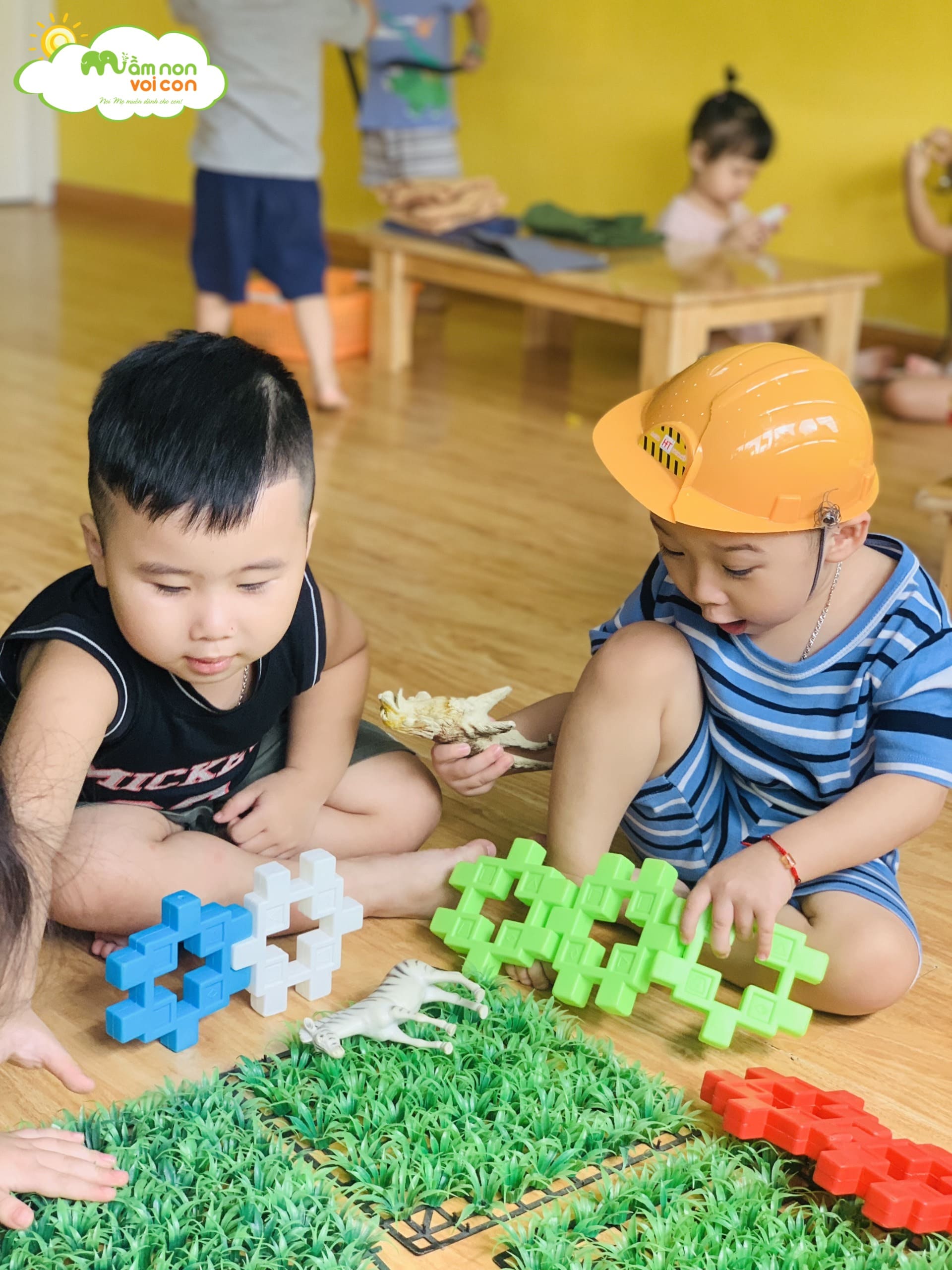 Giờ Hoạt Động Góc Lớp E2 - TRƯỜNG MẦM NON VOI CON