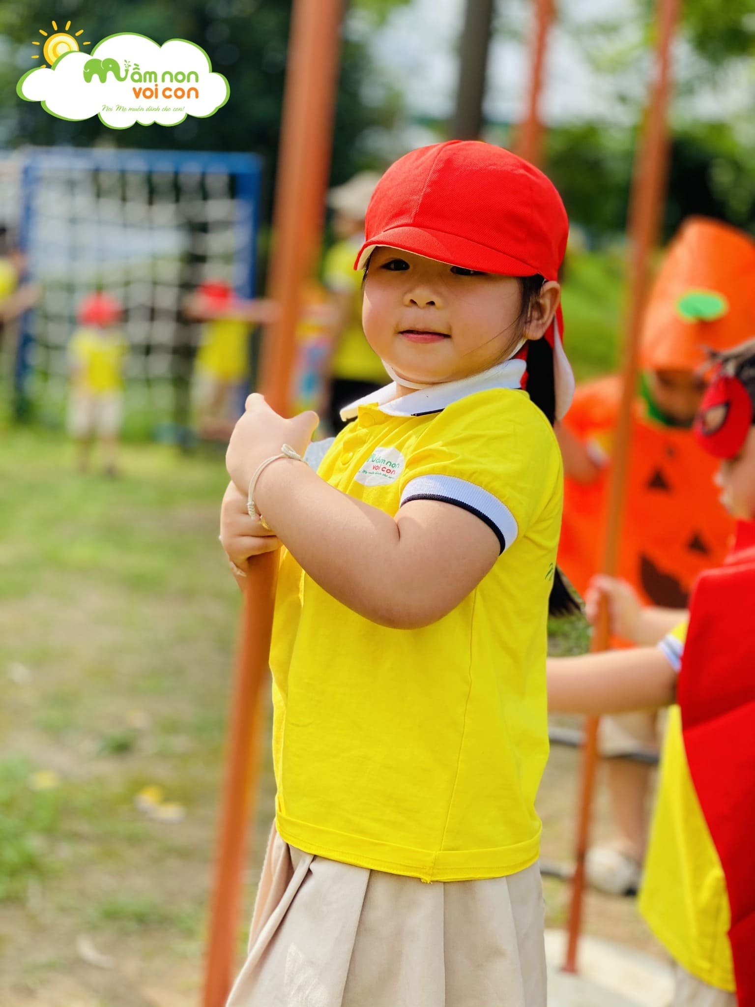 Buổi Dã Ngoại Giải Cứu Vương Quốc Bí Ngô Sunny Island - TRƯỜNG MẦM NON VOI CON