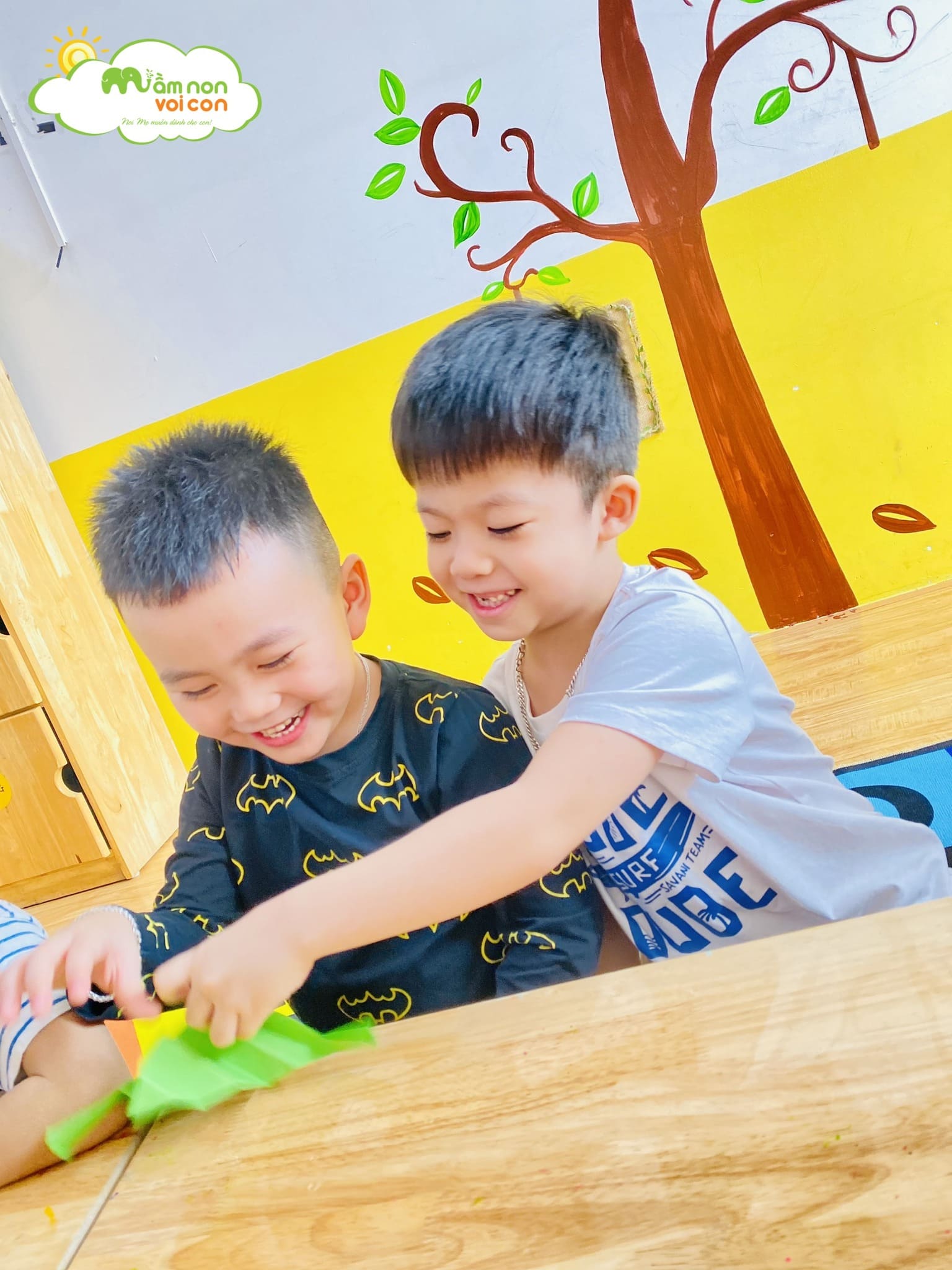 Những Chú Sâu Vui Vẻ - TRƯỜNG MẦM NON VOI CON