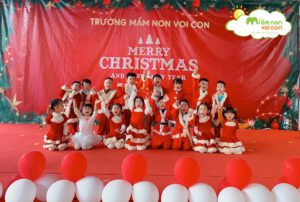 VUI ĐÓN GIÁNG SINH CÙNG CÁC BẠN NHỎ MẦM NON VOI CON - TRƯỜNG MẦM NON VOI CON