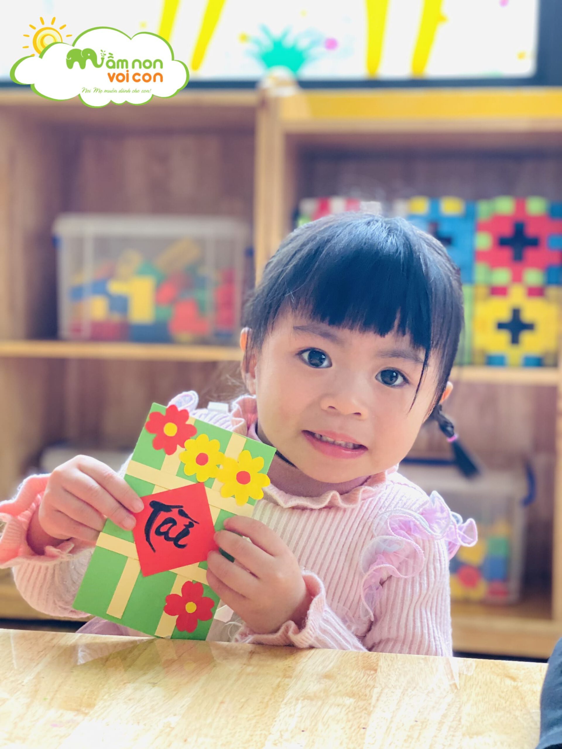 BÉ TRANG TRÍ LÌ XÌ NGÀY TẾT - TRƯỜNG MẦM NON VOI CON