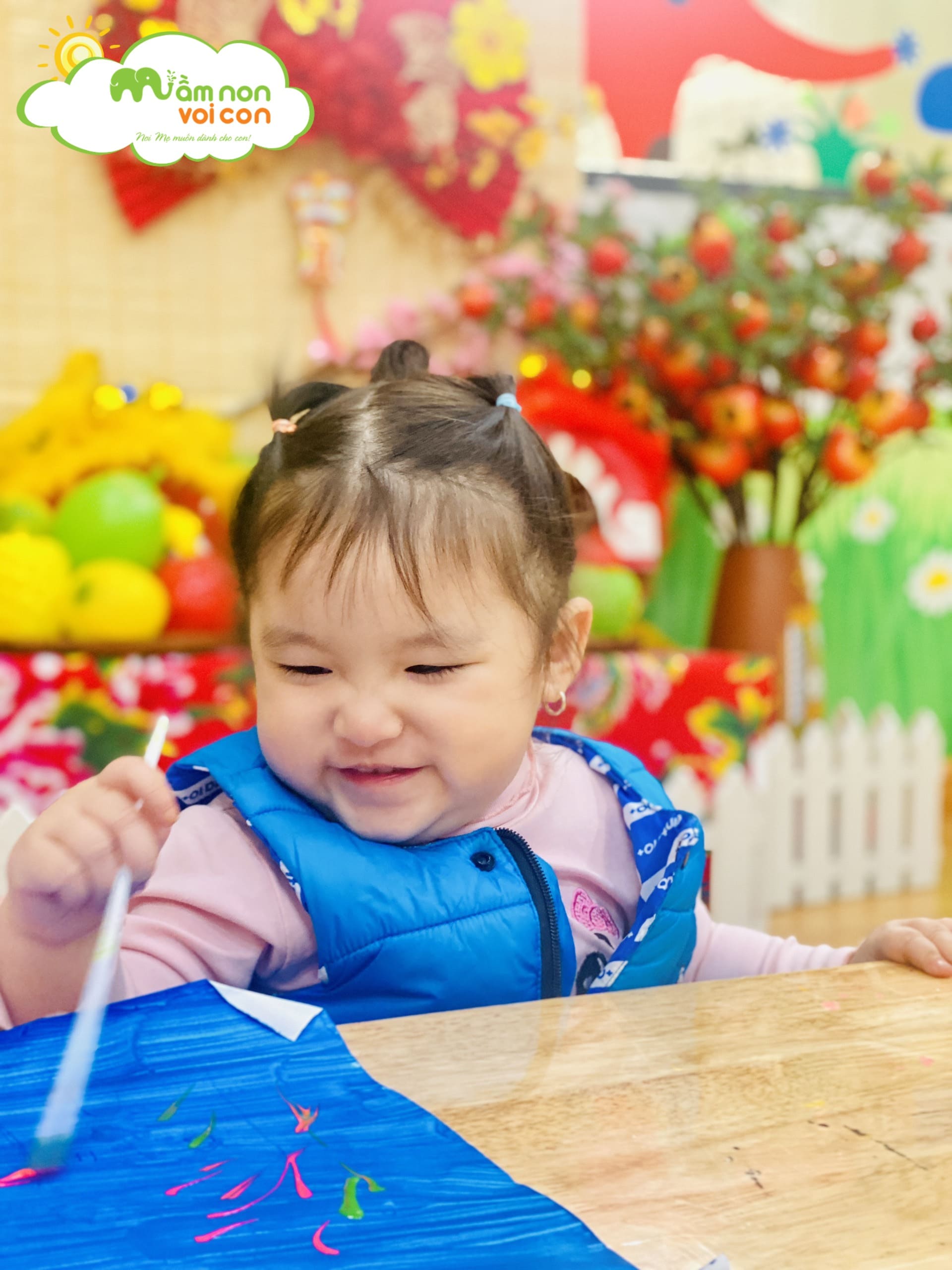 HOẠT ĐỘNG TẠO HÌNH: BÉ LÀM PHÁO HOA LỚP E2 - TRƯỜNG MẦM NON VOI CON