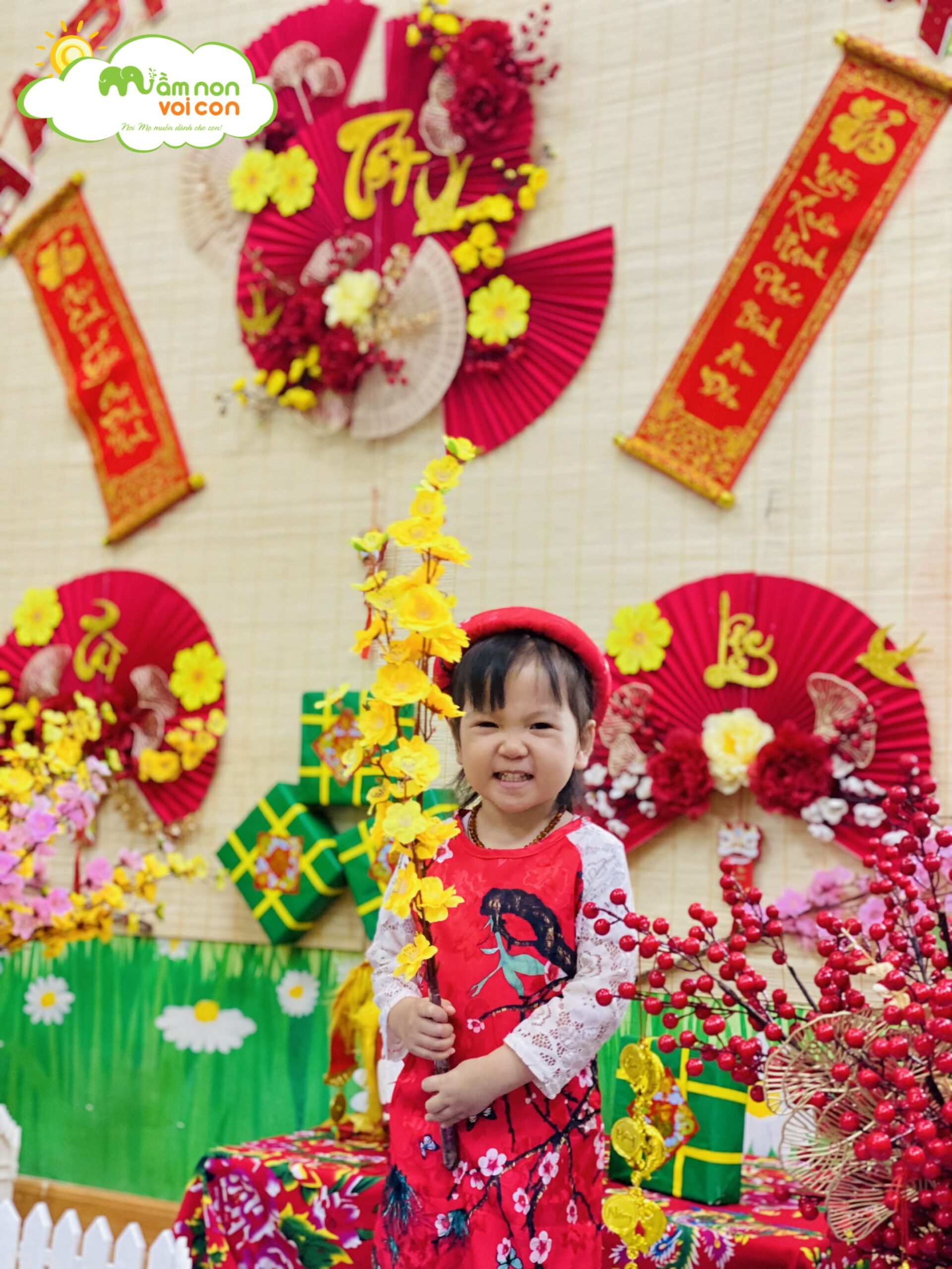 BÉ GÓI BÁNH CHƯNG NGÀY TẾT - TRƯỜNG MẦM NON VOI CON