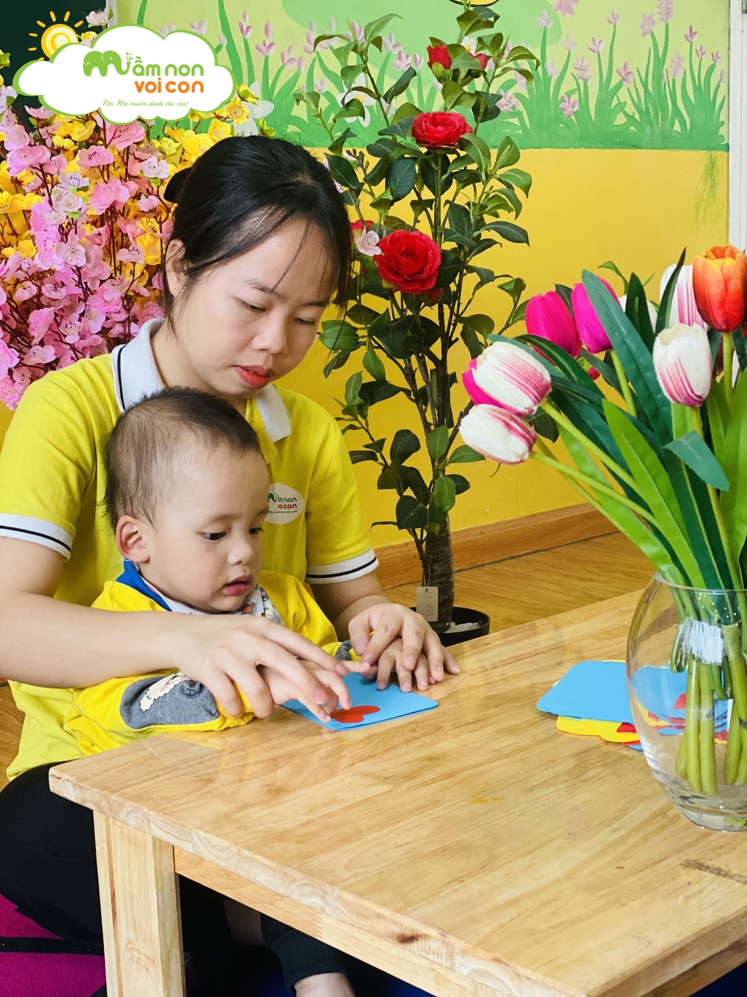 LÀM THIỆP TẶNG MẸ - TRƯỜNG MẦM NON VOI CON