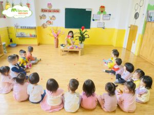 MÓN QUÀ Ý NGHĨA DÀNH TẶNG BÀ VÀ MẸ NHÂN NGÀY 8/3 - TRƯỜNG MẦM NON VOI CON