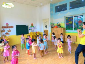 HOẠT ĐỘNG THỂ CHẤT - TRƯỜNG MẦM NON VOI CON