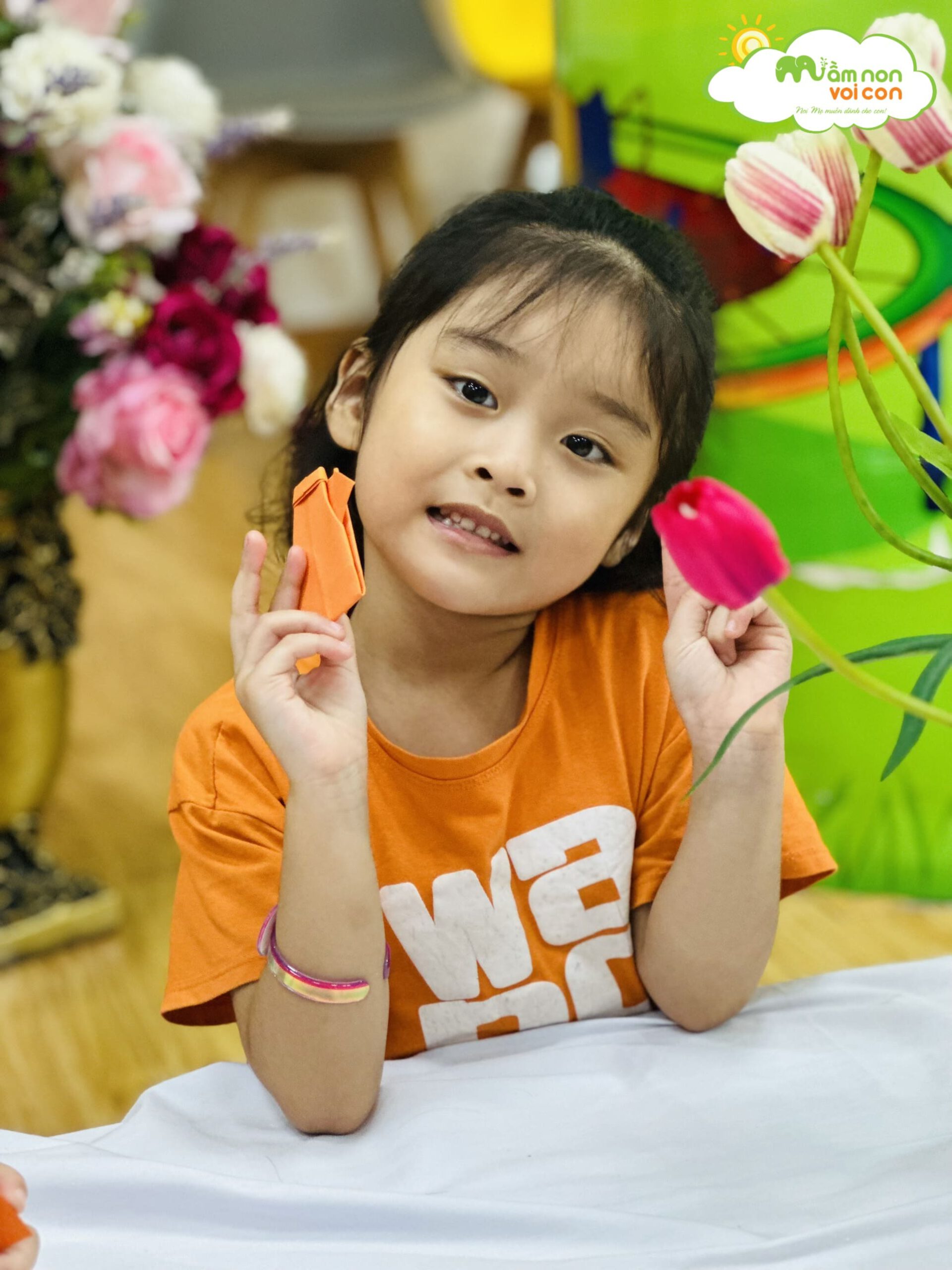 HOẠT ĐỘNG GẤP GIẤY ORIGAMI TRANG PHỤC HOẠT ĐỘNG GẤP GIẤY ORIGAMI TRANG PHỤC - TRƯỜNG MẦM NON VOI CON