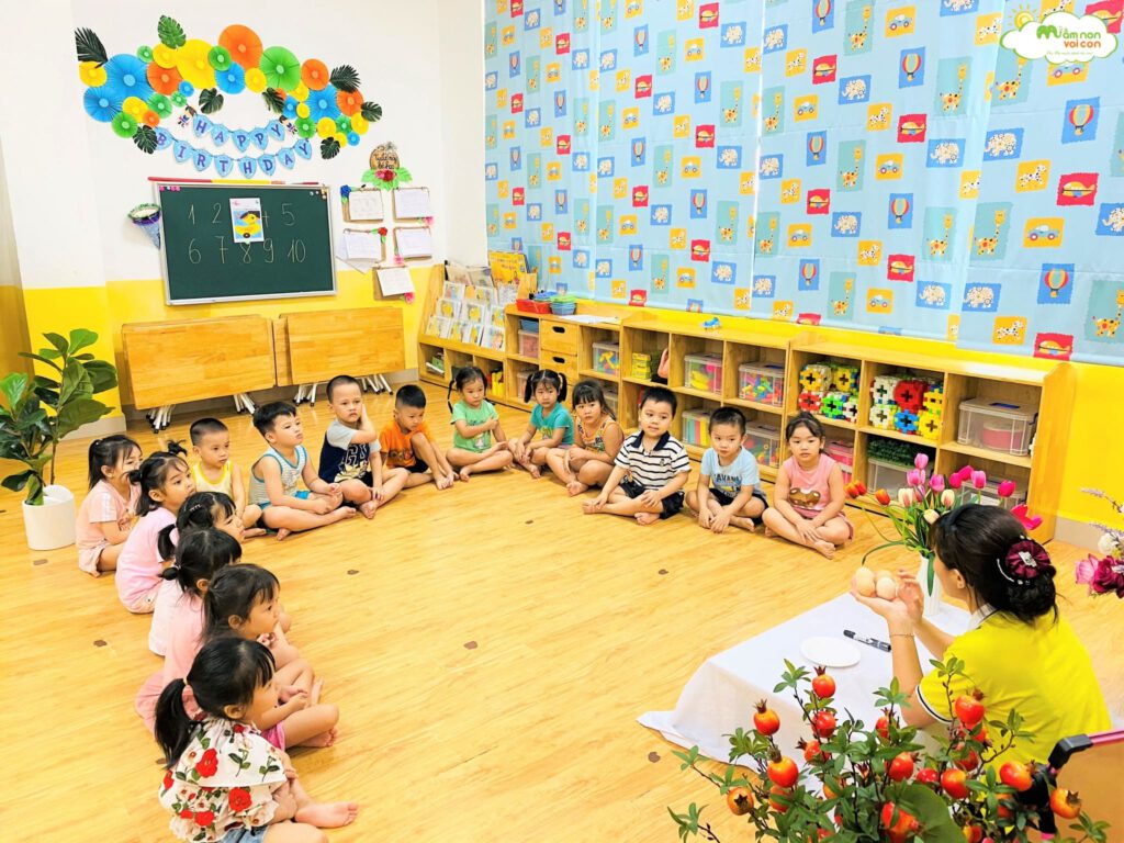 KHÁM PHÁ VỀ NHIỆT ĐỘ VỚI THÍ NGHIỆM VUI CÙNG CÁC BẠN NHỎ LỚP E6 - TRƯỜNG MẦM NON VOI CON