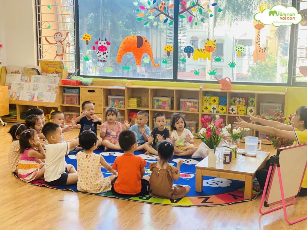 THÍ NGHIỆM HOA ĐỔI MÀU - TRƯỜNG MẦM NON VOI CON