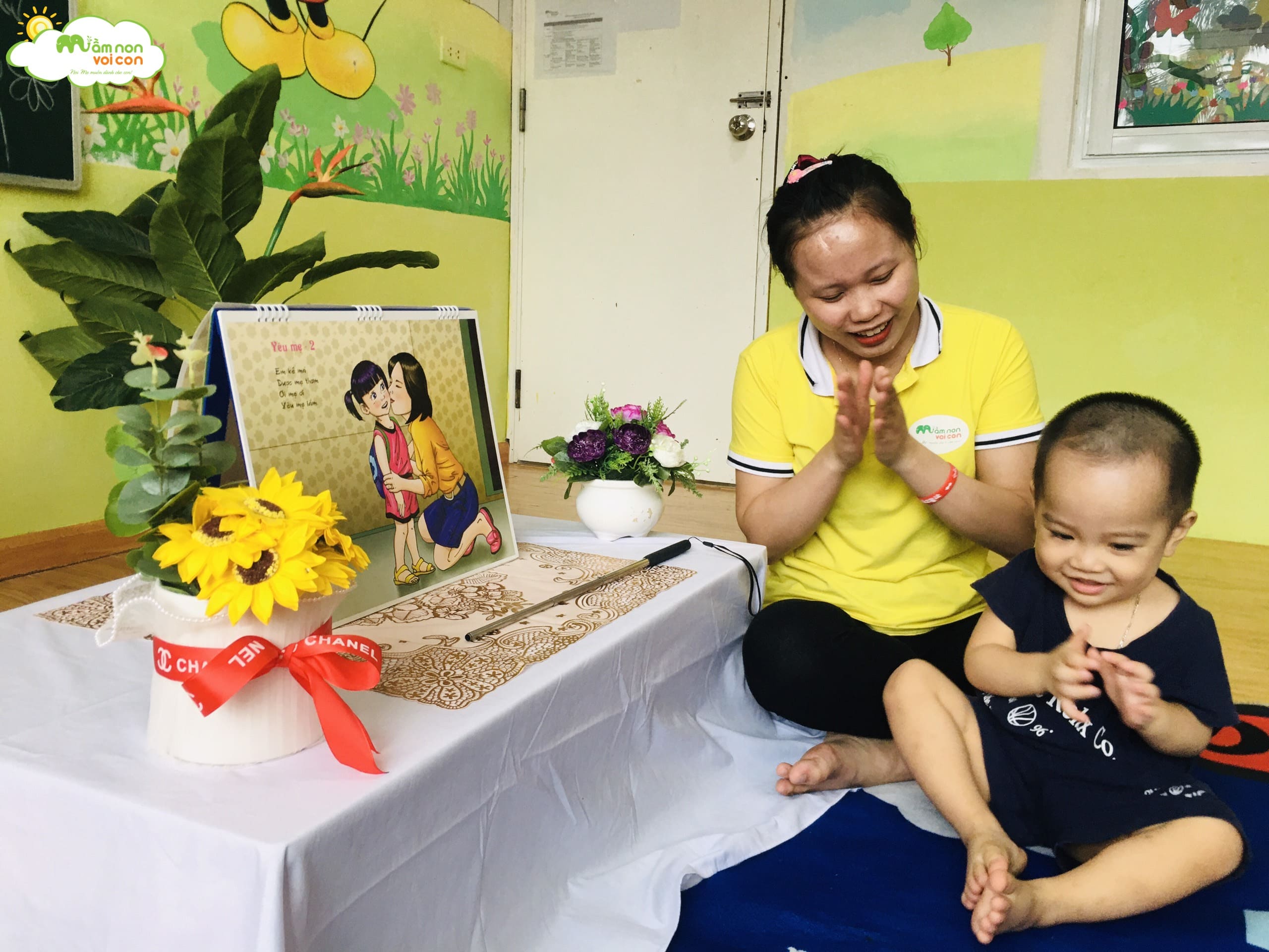 LÀM QUEN VỚI VĂN HỌC: BÀI THƠ "YÊU MẸ" - TRƯỜNG MẦM NON VOI CON