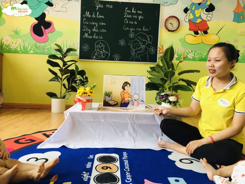 LÀM QUEN VỚI VĂN HỌC: BÀI THƠ "YÊU MẸ" - TRƯỜNG MẦM NON VOI CON