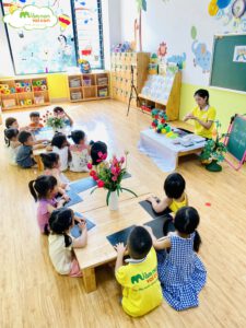 HOẠT ĐỘNG TẠO HÌNH: NẶN MÂM NGŨ QUẢ LỚP E4 - TRƯỜNG MẦM NON VOI CON