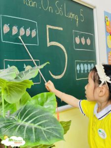 LÀM QUEN VỚI TOÁN: NHẬN BIẾT SỐ LƯỢNG 5, GIỚI THIỆU SỐ ĐIỆN THOẠI 115 - TRƯỜNG MẦM NON VOI CON