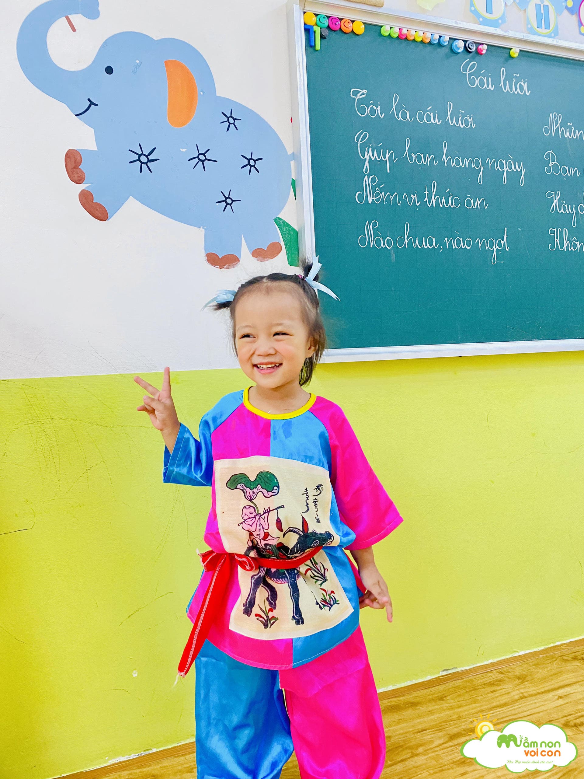 MẦM NON VOI CON - VUI HỘI TRĂNG RẰM - TRƯỜNG MẦM NON VOI CON