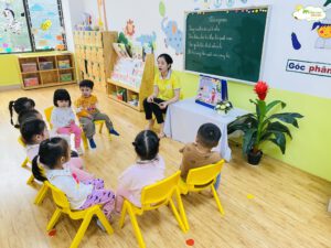 LÀM QUEN VĂN HỌC: ĐỌC THƠ “CHỔI NGOAN” - TRƯỜNG MẦM NON VOI CON