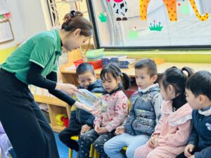 GIỜ HỌC STEM: KHÁM PHÁ KHOA HỌC - TRƯỜNG MẦM NON VOI CON