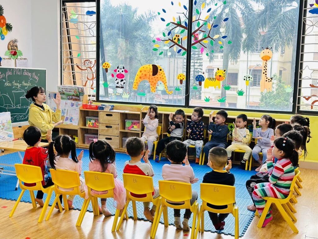 HOẠT ĐỘNG "KHÁM PHÁ PTGT ĐƯỜNG THỦY" - TRƯỜNG MẦM NON VOI CON