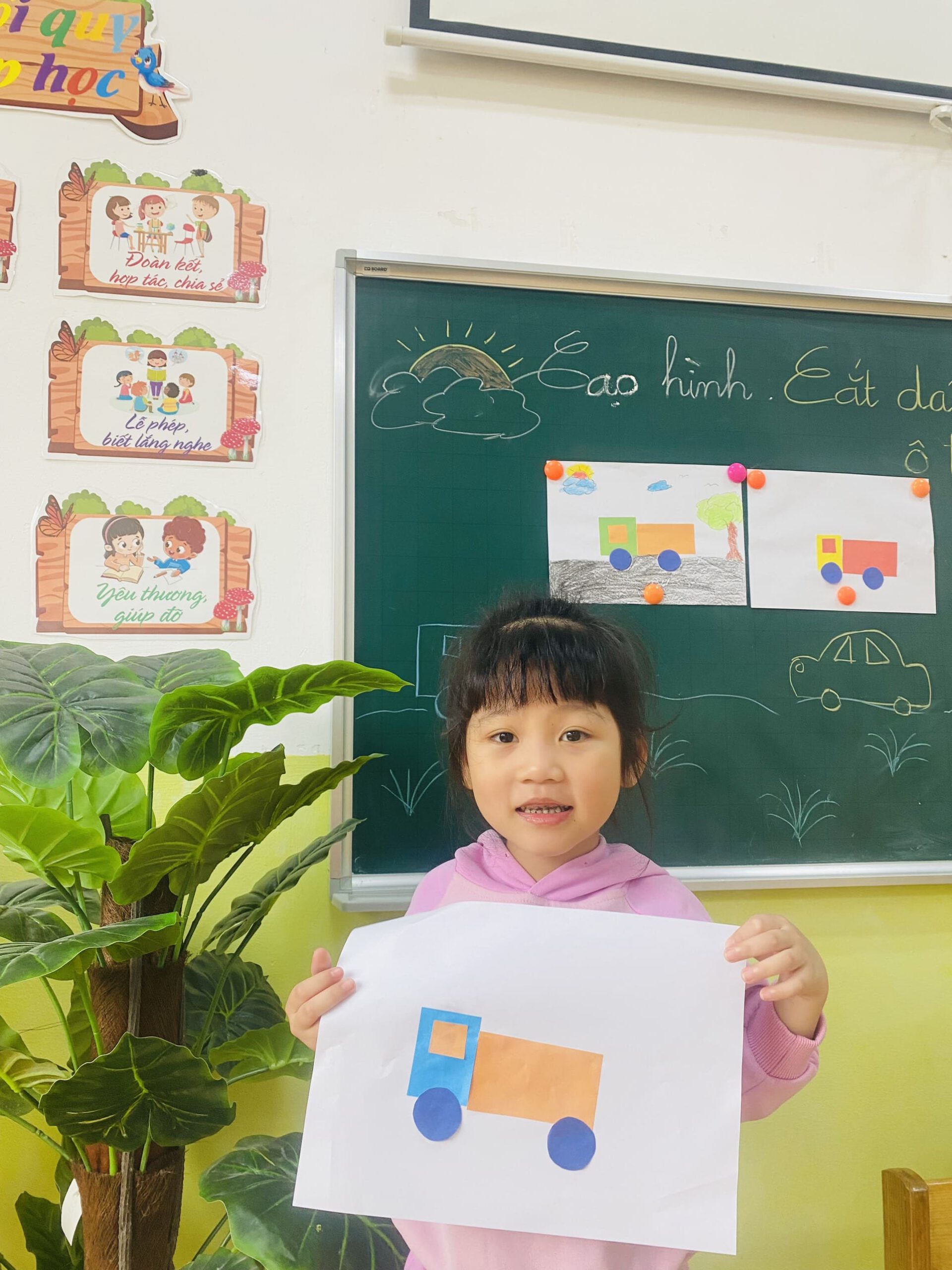 TẠO HÌNH CẮT DÁN PHƯƠNG TIỆN GIAO THÔNG - TRƯỜNG MẦM NON VOI CON