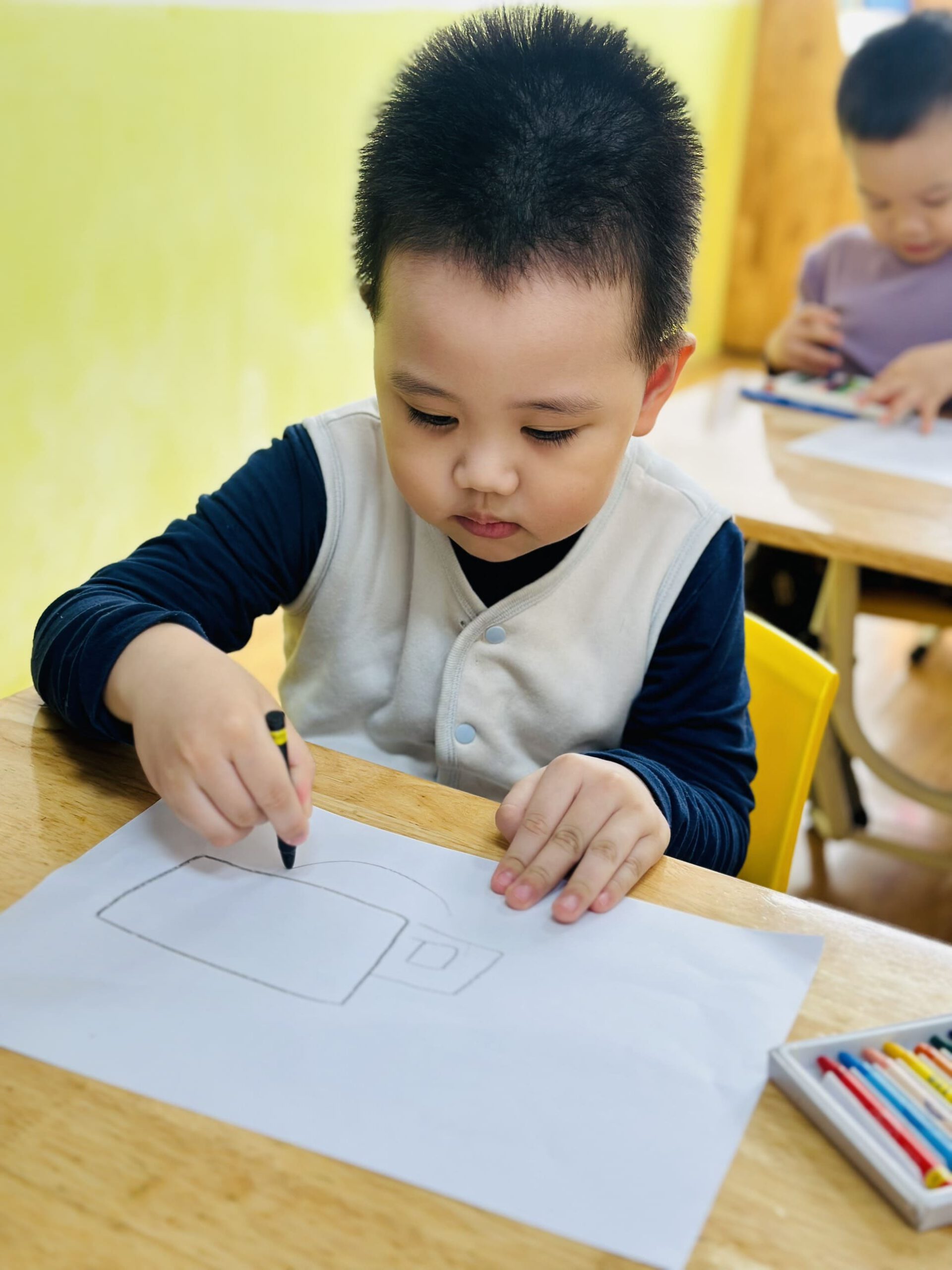 MỸ THUẬT: VẼ Ô TÔ THEO MẪU - TRƯỜNG MẦM NON VOI CON