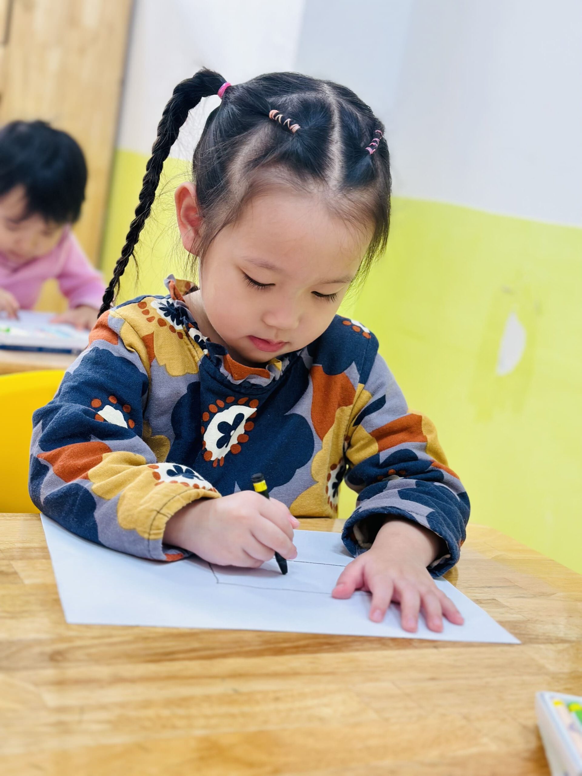 MỸ THUẬT: VẼ Ô TÔ THEO MẪU - TRƯỜNG MẦM NON VOI CON