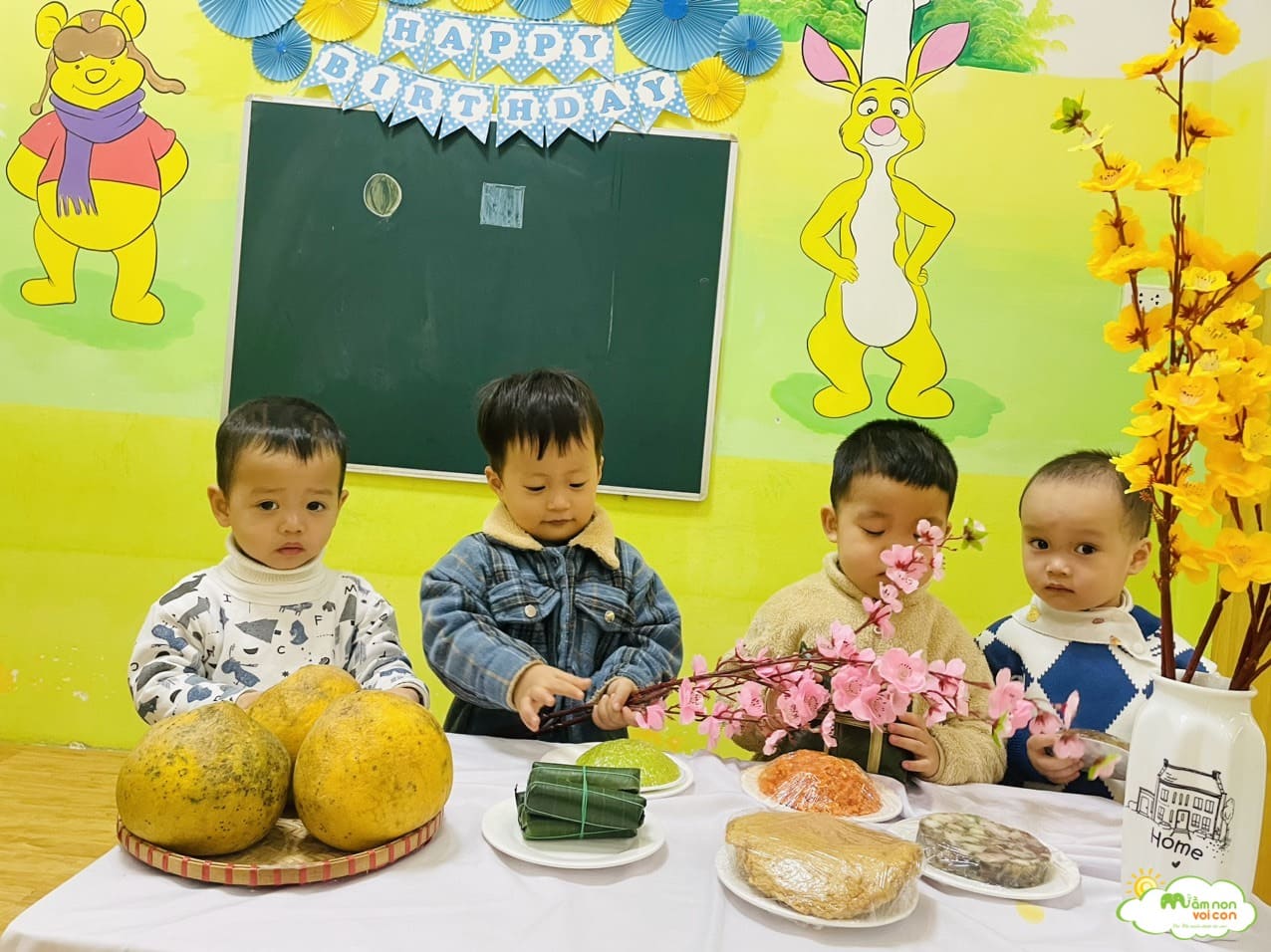CÙNG TRÒ CHUYỆN VÀ KHÁM PHÁ CÁC MÓN ĂN NGÀY TẾT - TRƯỜNG MẦM NON VOI CON