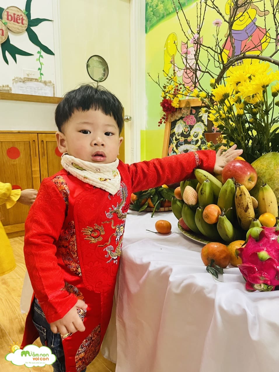 CÙNG TRÒ CHUYỆN VỀ MÂM NGŨ QUẢ NGÀY TẾT - TRƯỜNG MẦM NON VOI CON