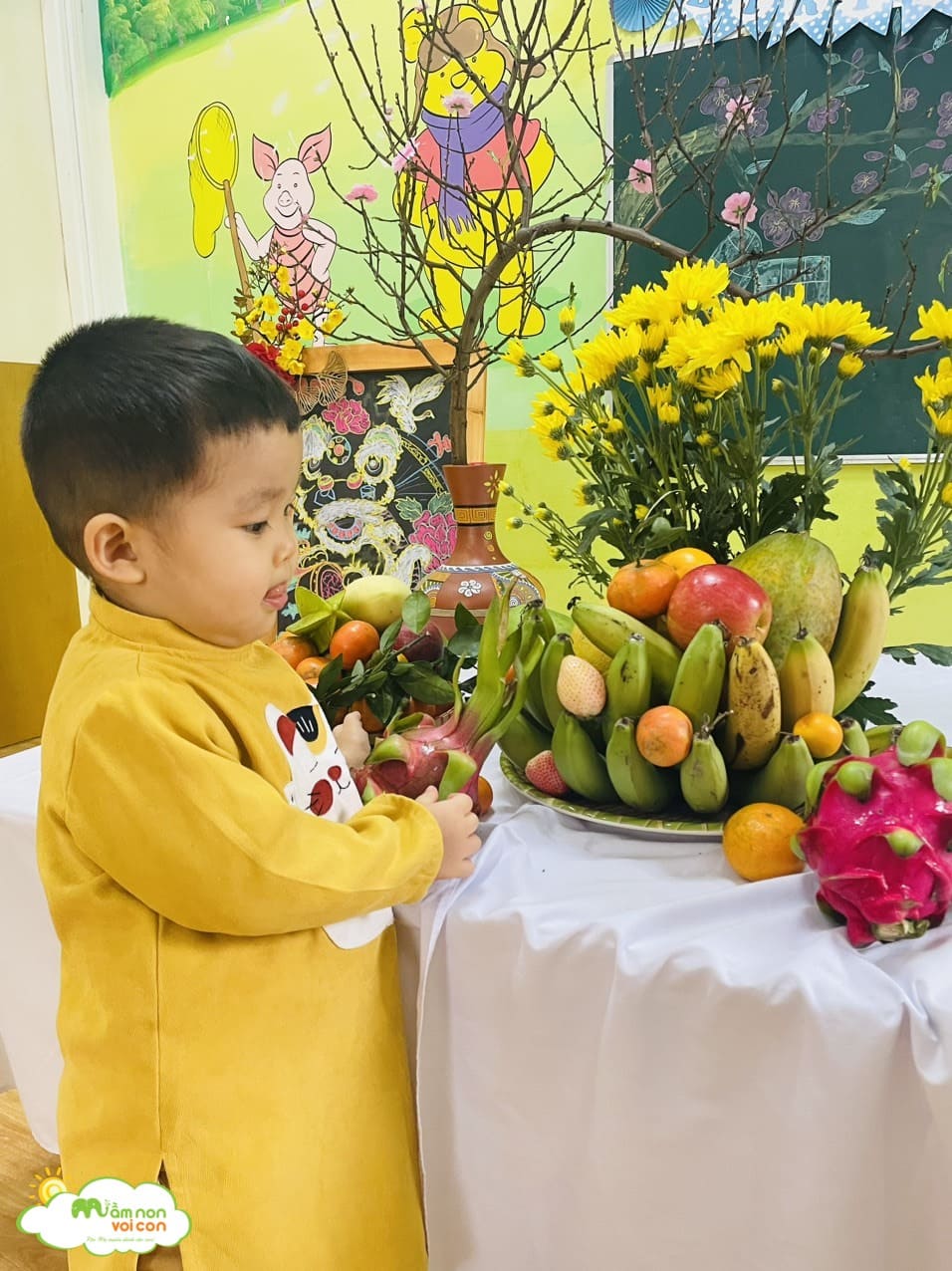 CÙNG TRÒ CHUYỆN VỀ MÂM NGŨ QUẢ NGÀY TẾT - TRƯỜNG MẦM NON VOI CON