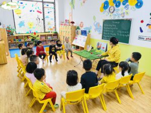 VĂN HỌC: ĐỌC THƠ “HOA MÀO GÀ” - TRƯỜNG MẦM NON VOI CON