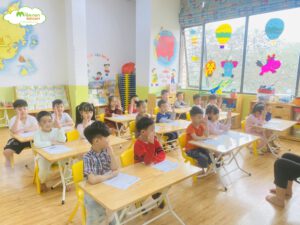 TIỀN TIỂU HỌC: LUYỆN ĐỌC VẦN IU - ÊU - TRƯỜNG MẦM NON VOI CON