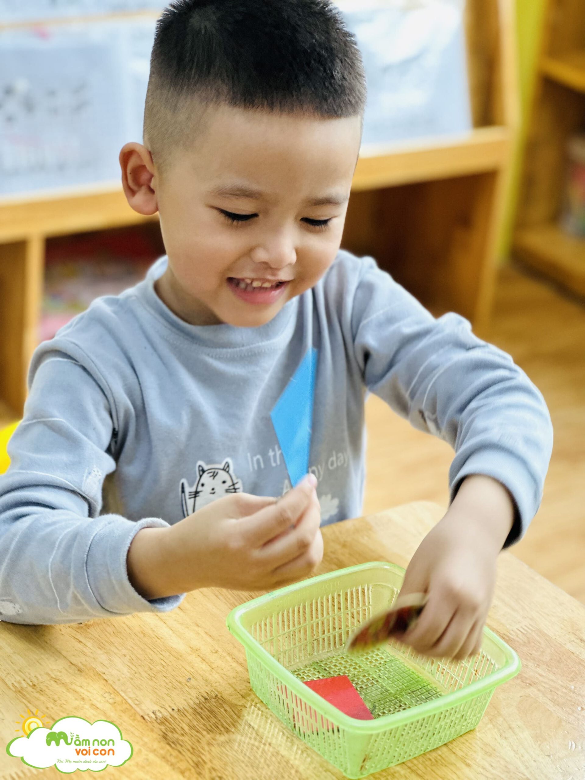 LÀM QUEN VỚI TOÁN - LỚP E5 - TRƯỜNG MẦM NON VOI CON