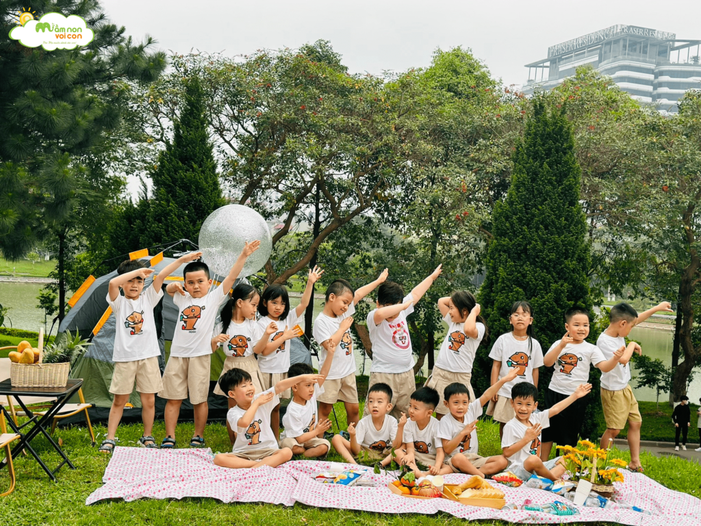 KỶ YẾU CỦA CHÚNG CON! - TRƯỜNG MẦM NON VOI CON