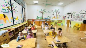 GIỜ MỸ THUẬT: VẼ VƯỜN CÂY ĂN QUẢ - TRƯỜNG MẦM NON VOI CON