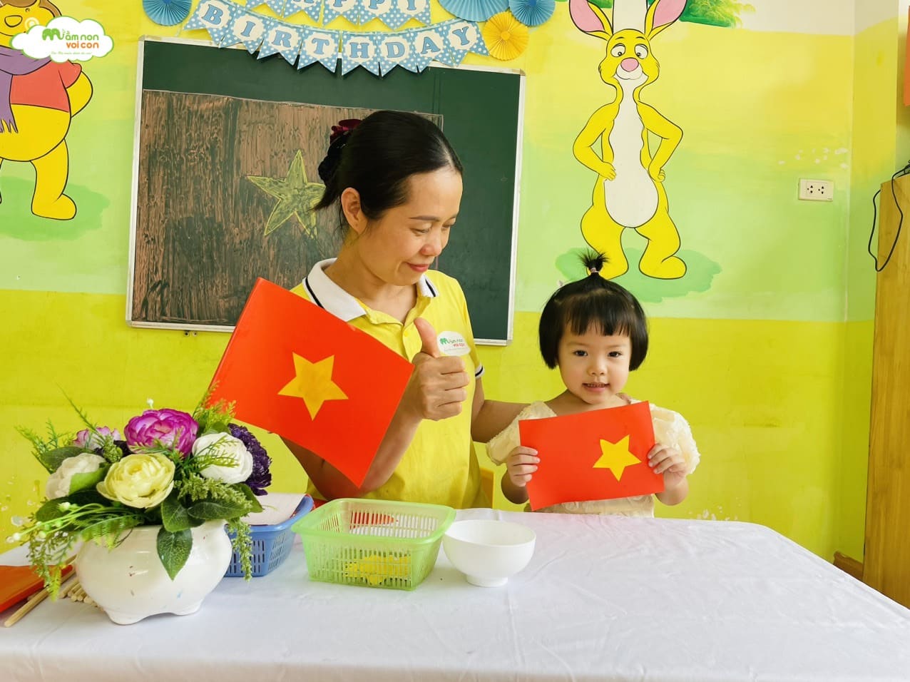 KỶ NIỆM 49 NĂM NGÀY GIẢI PHÓNG MIỀN NAM - TRƯỜNG MẦM NON VOI CON