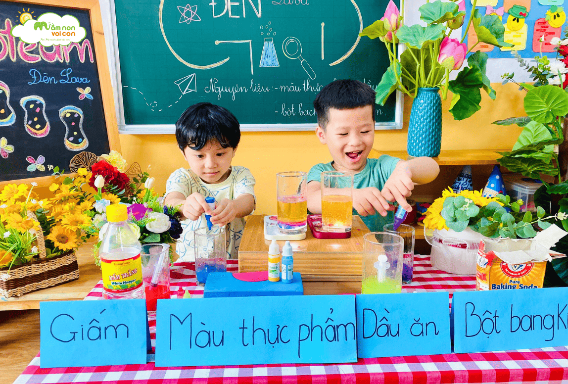 HOẠT ĐỘNG STEAM: “THÍ NGHIỆM ĐÈN LAVA” - TRƯỜNG MẦM NON VOI CON