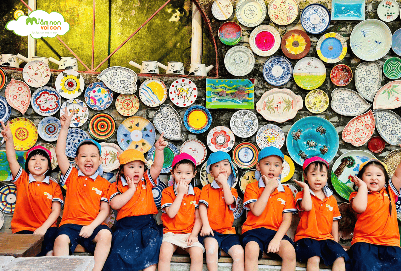 CHUYẾN THAM QUAN LÀNG GỐM BÁT TRÀNG – NHỮNG BÀN TAY NHỎ KHÉO LÉO VÀ SÁNG TẠO - TRƯỜNG MẦM NON VOI CON