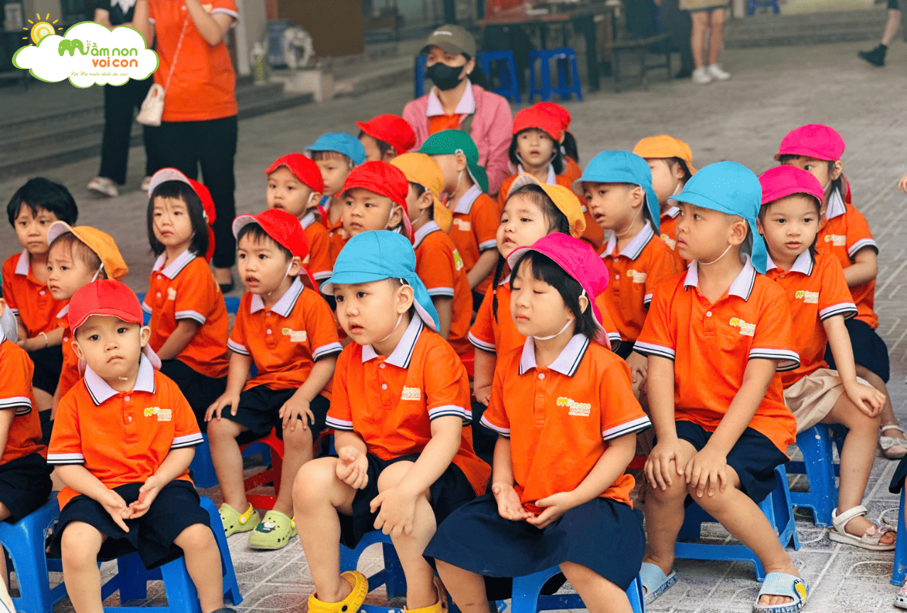 CHUYẾN THAM QUAN LÀNG GỐM BÁT TRÀNG – NHỮNG BÀN TAY NHỎ KHÉO LÉO VÀ SÁNG TẠO - TRƯỜNG MẦM NON VOI CON